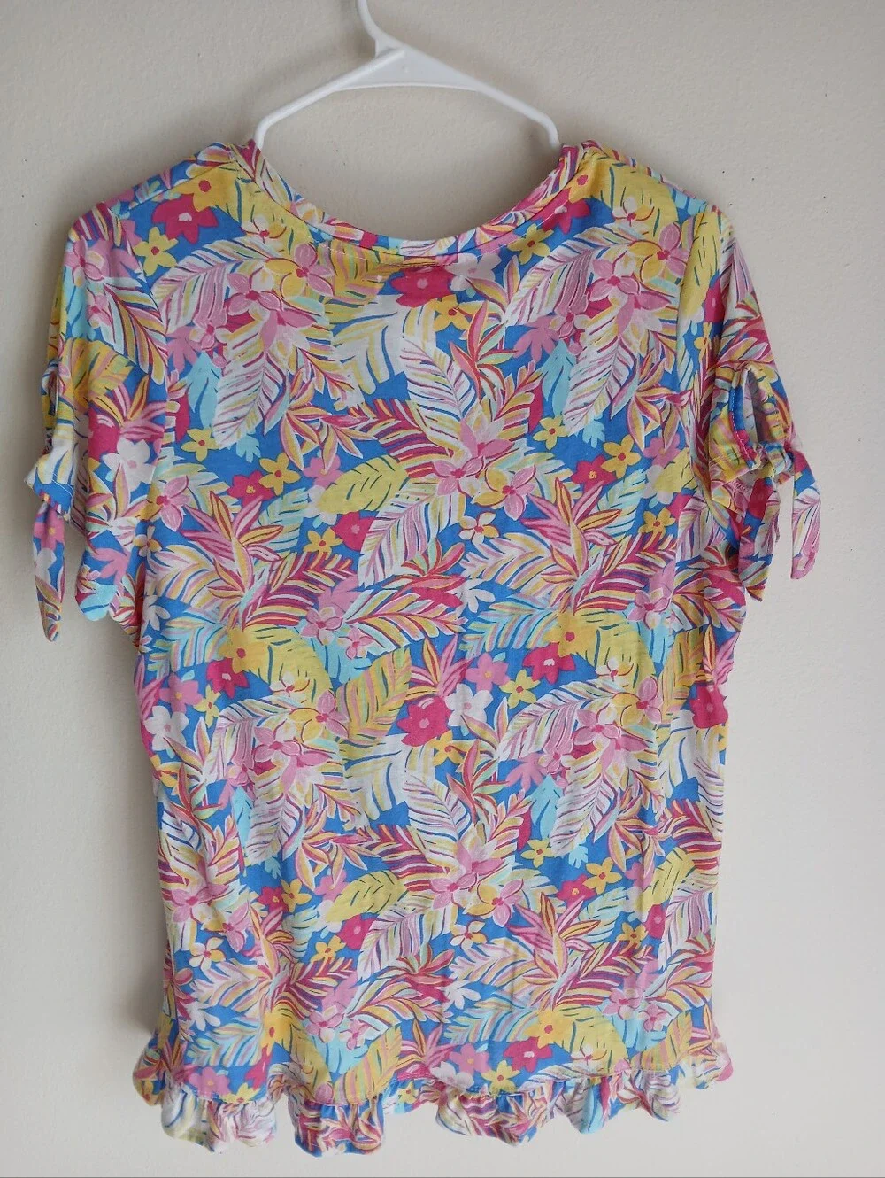Stella Parker Top Size Large Floral Ruffle Hem